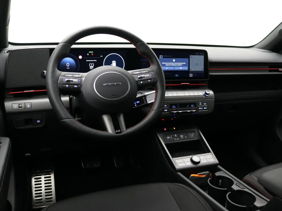 N Line Business 64.8 kWh / Adaptieve Cruise Control / Apple Carplay & Android Auto / Navigatie / Achteruitrijcamera / DAB / Climate Control /
