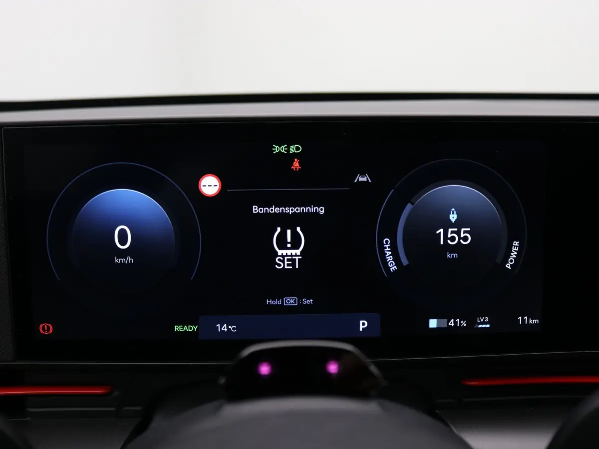 N Line Business 64.8 kWh / Adaptieve Cruise Control / Apple Carplay & Android Auto / Navigatie / Achteruitrijcamera / DAB / Climate Control /