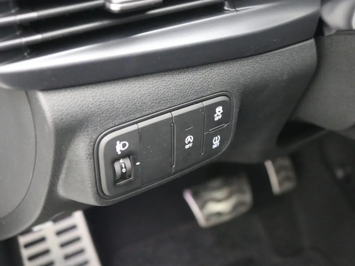 1.0 T-GDI Comfort / Apple CarPaly & Android Auto / Navigatie / Achteruitrijcamera / Airco / Cruise Control / LED Dagrijverlichting / LMV / Fabrieksgarantie tot 02-01-2031 / NL auto /