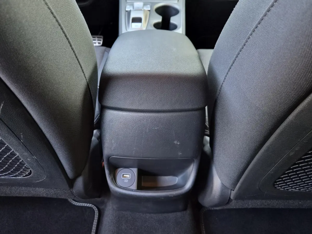 Fashion Design 64 kWh / SOH 100% / CCS snelladen / Stoelverwarming / Krell Audio Systeem / Apple Carplay Android Auto / Draadloze telefoon lader / Achteruitrijcamera / Keyless Entry/Start / 