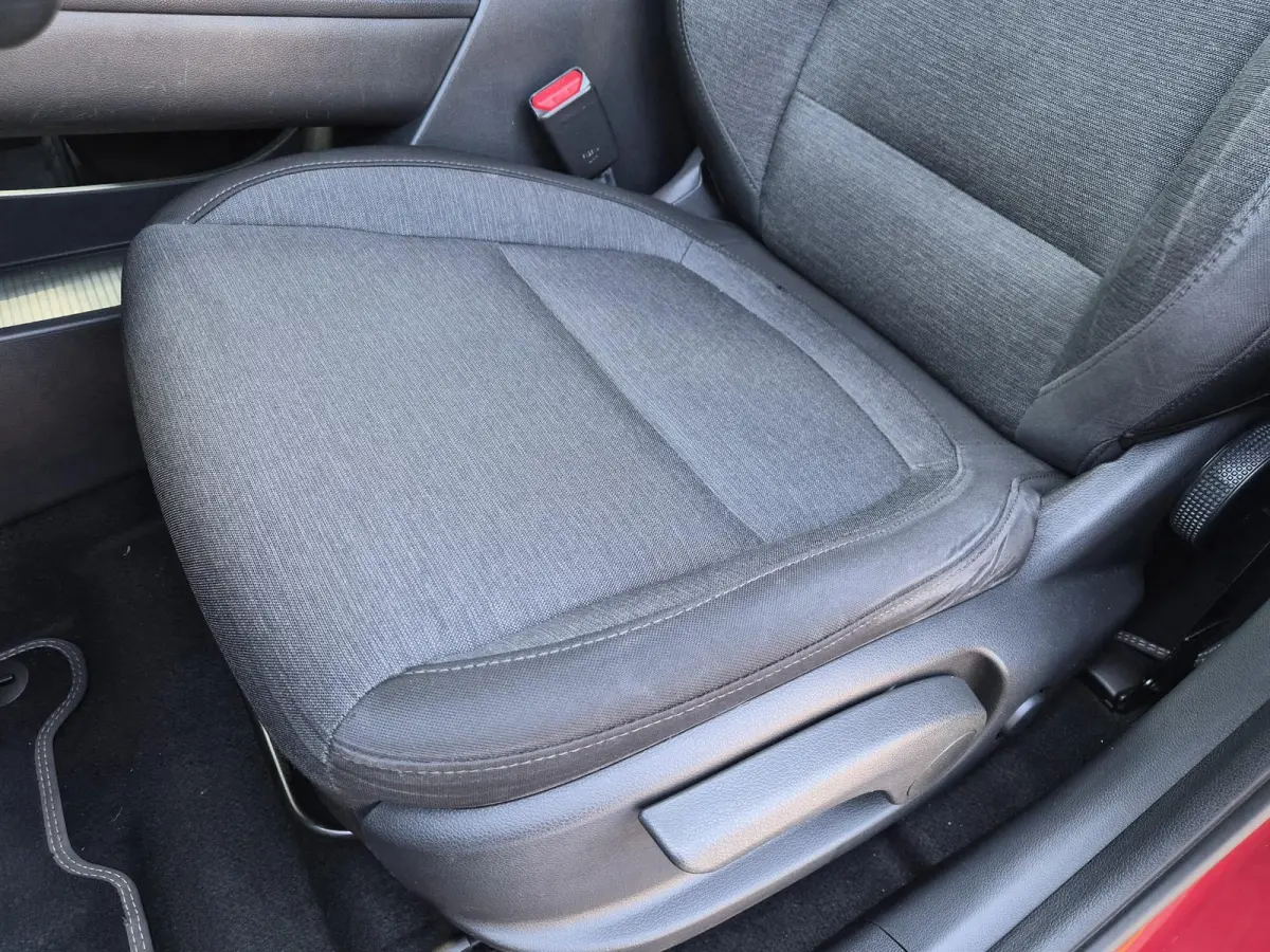 Fashion Design 64 kWh / SOH 100% / CCS snelladen / Stoelverwarming / Krell Audio Systeem / Apple Carplay Android Auto / Draadloze telefoon lader / Achteruitrijcamera / Keyless Entry/Start / 