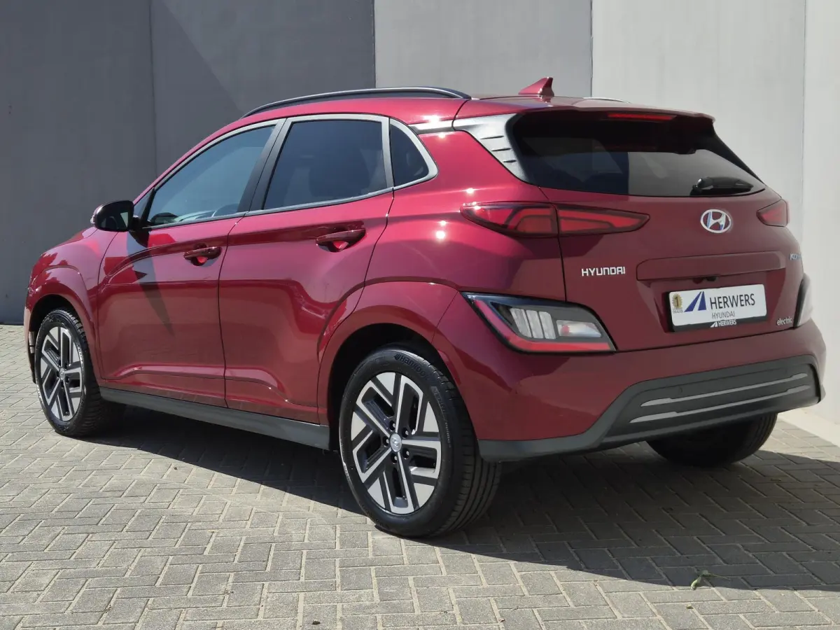 Fashion Design 64 kWh / SOH 100% / CCS snelladen / Stoelverwarming / Krell Audio Systeem / Apple Carplay Android Auto / Draadloze telefoon lader / Achteruitrijcamera / Keyless Entry/Start / 