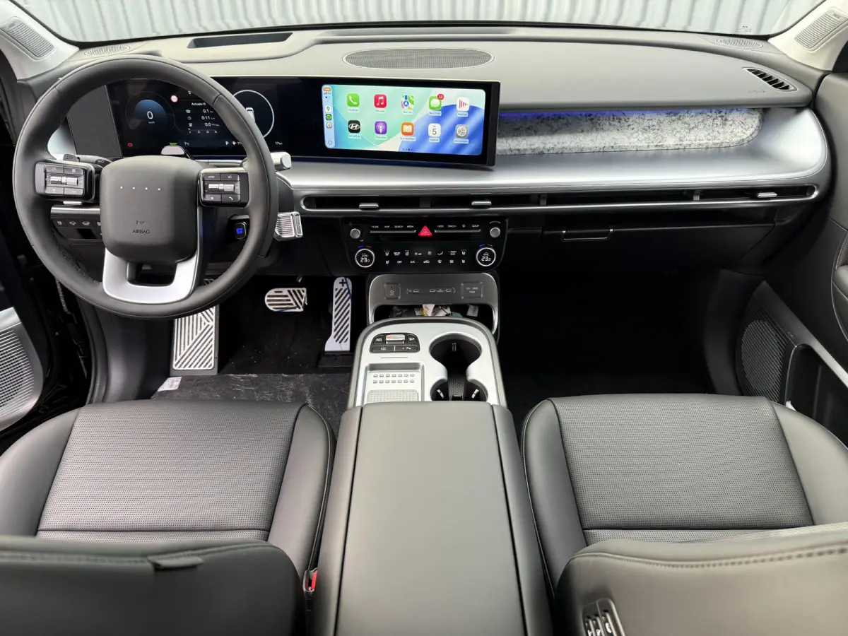 Lounge AWD 7p. 110.3 kWh / Demo voordeel  Direct beschikbaar / Stoelmassage / Stoel- & Stuurverwarming / Stoelverkoeling Voor + Achter / glazen Schuif- & Kanteldak / 360 Camera /