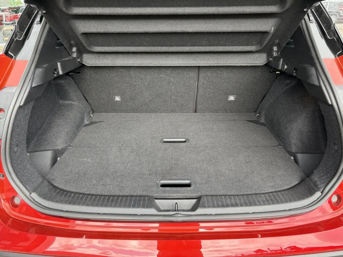 1.3 MHEV Tekna / Trekhaak / Panoramadak / HUD / Elektr Bestuurders Stoel / Elektr. Achterklep /