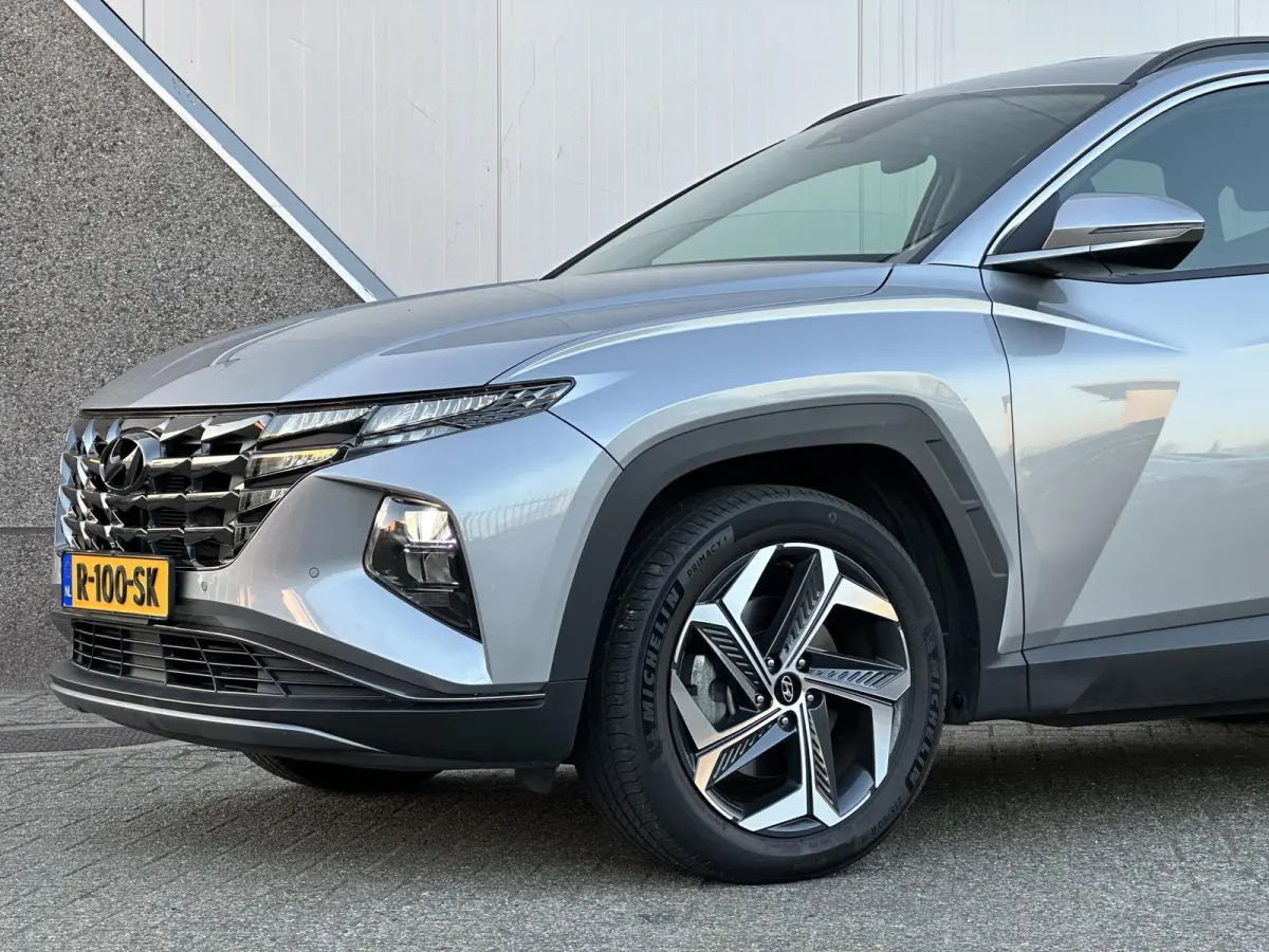 1.6 T-GDI HEV Comfort / Navigatie / Camera / Parkeersensoren v + a / Climate Control / 19 inch LMV / Telefoon / Dealer onderhouden auto.