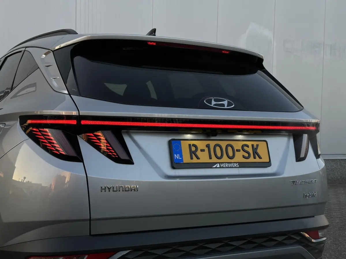 1.6 T-GDI HEV Comfort / Navigatie / Camera / Parkeersensoren v + a / Climate Control / 19 inch LMV / Telefoon / Dealer onderhouden auto.