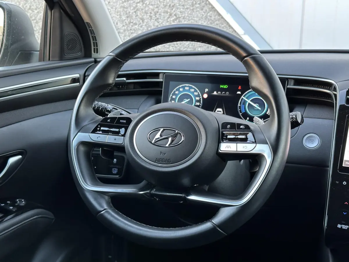 1.6 T-GDI HEV Comfort / Navigatie / Camera / Parkeersensoren v + a / Climate Control / 19 inch LMV / Telefoon / Dealer onderhouden auto.