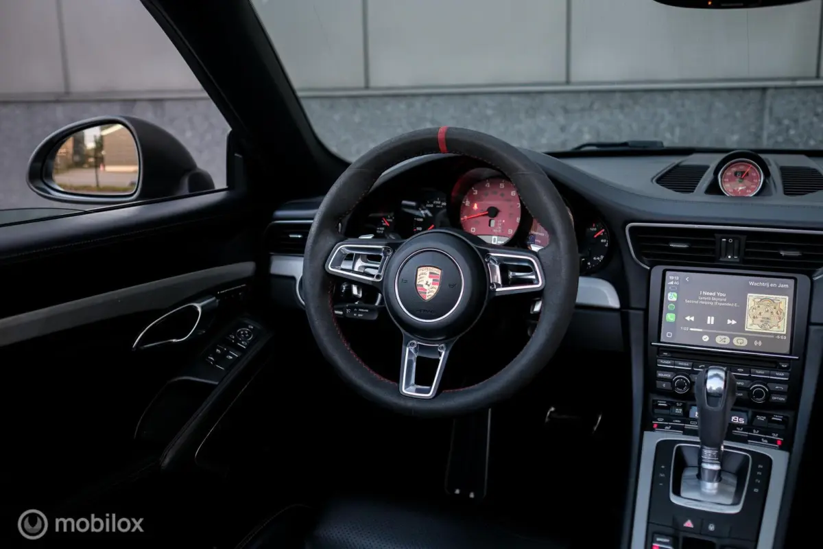 3.8 Carrera 4S