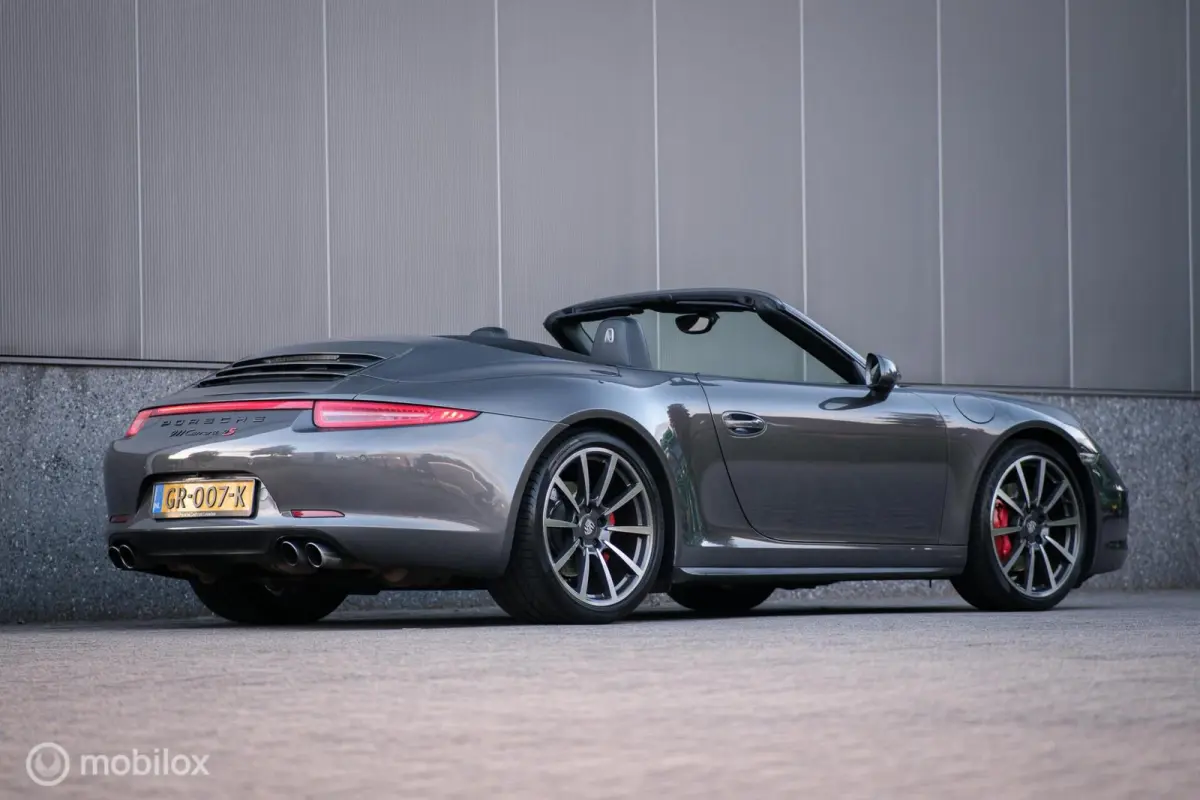 3.8 Carrera 4S