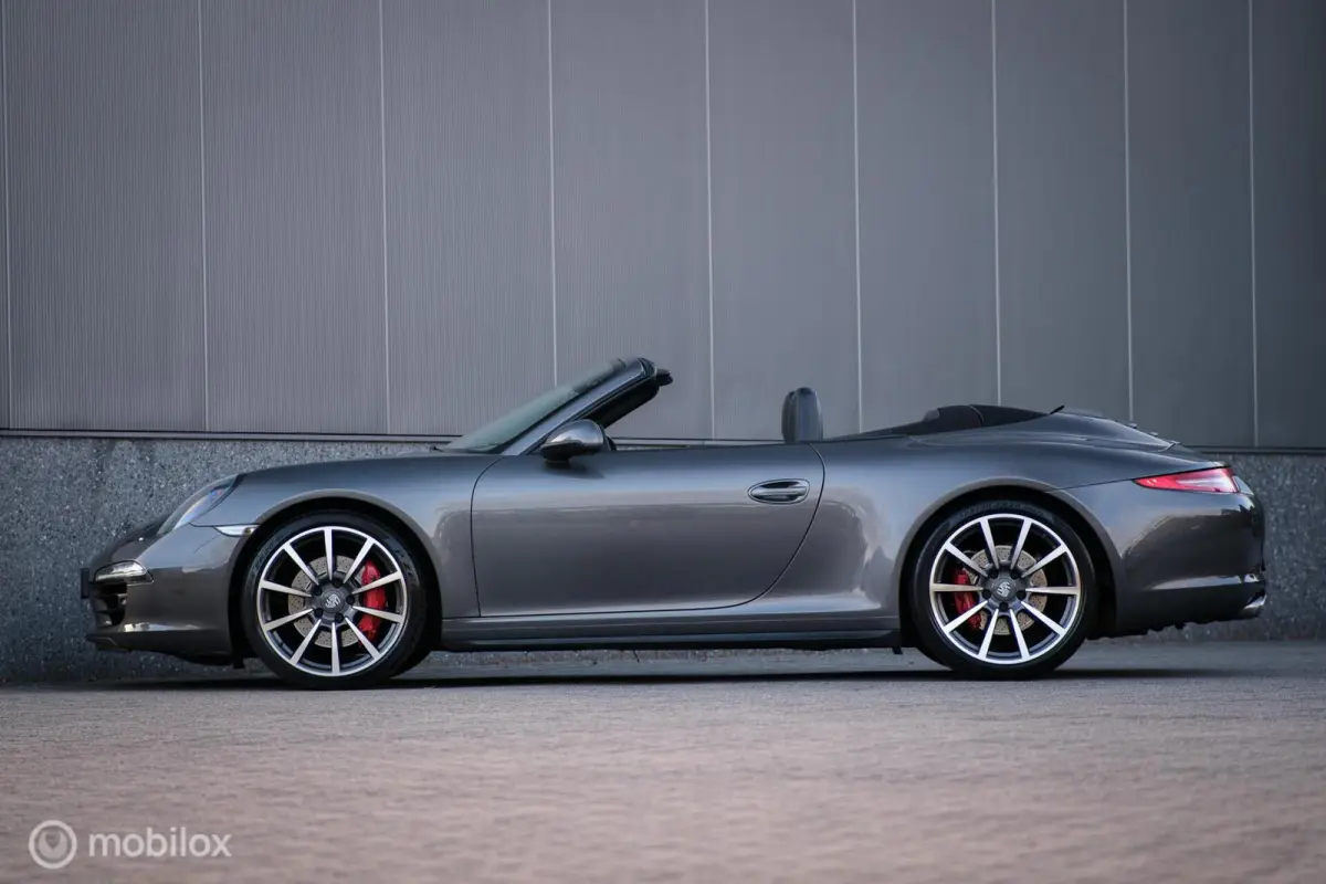 3.8 Carrera 4S