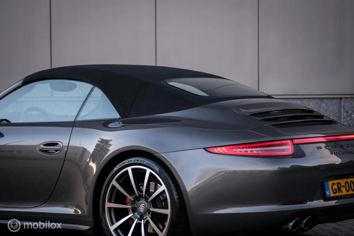 3.8 Carrera 4S