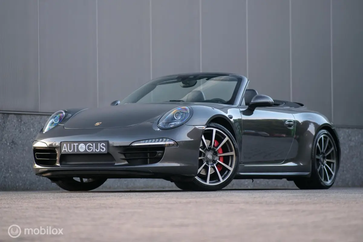 3.8 Carrera 4S