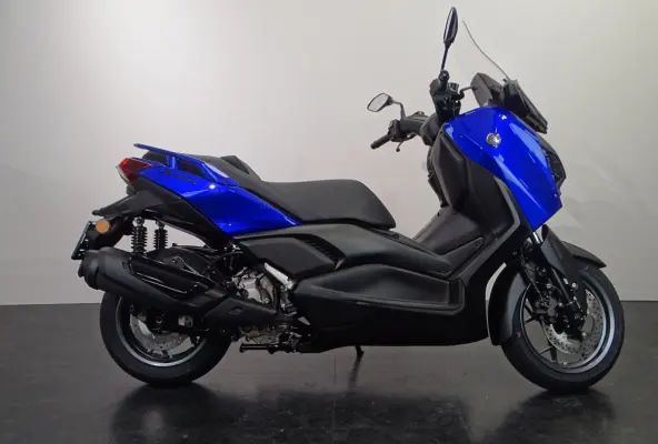 X-MAX