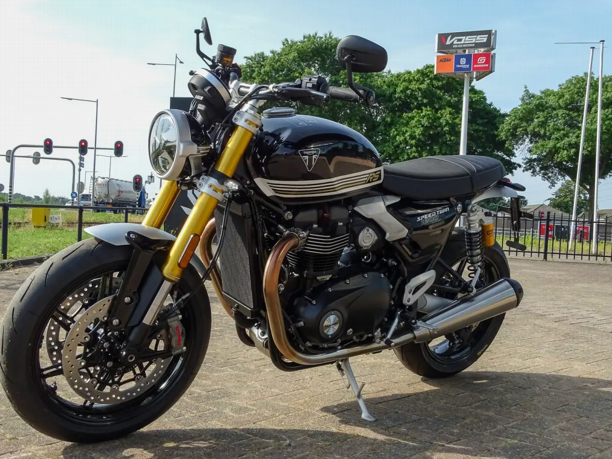 SPEED TWIN RS