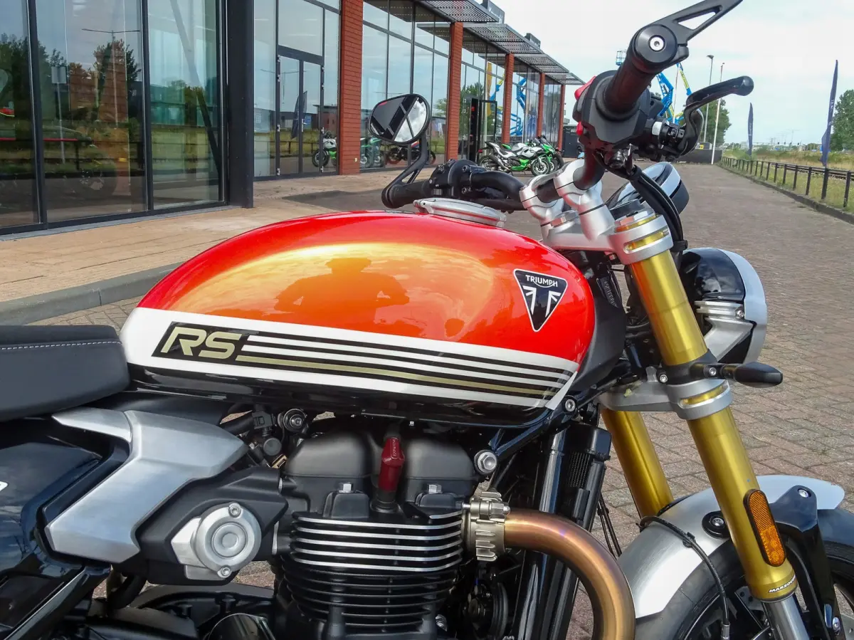 SPEED TWIN RS