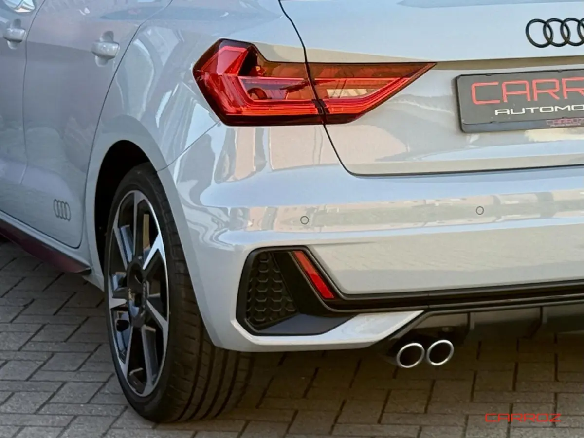 40 TFSI 207 Pk 3x S Line ACC CarPlay Ambiance Navi