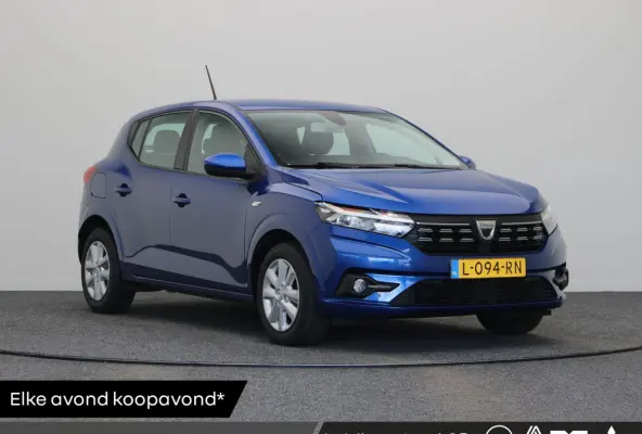 TCe 100pk Bi-Fuel Essential | Cruise Control | Achteruitrij Camera | Parkeersensoren Voor en Achter | Dode Hoek Sensoren | Trekhaak | Airco |