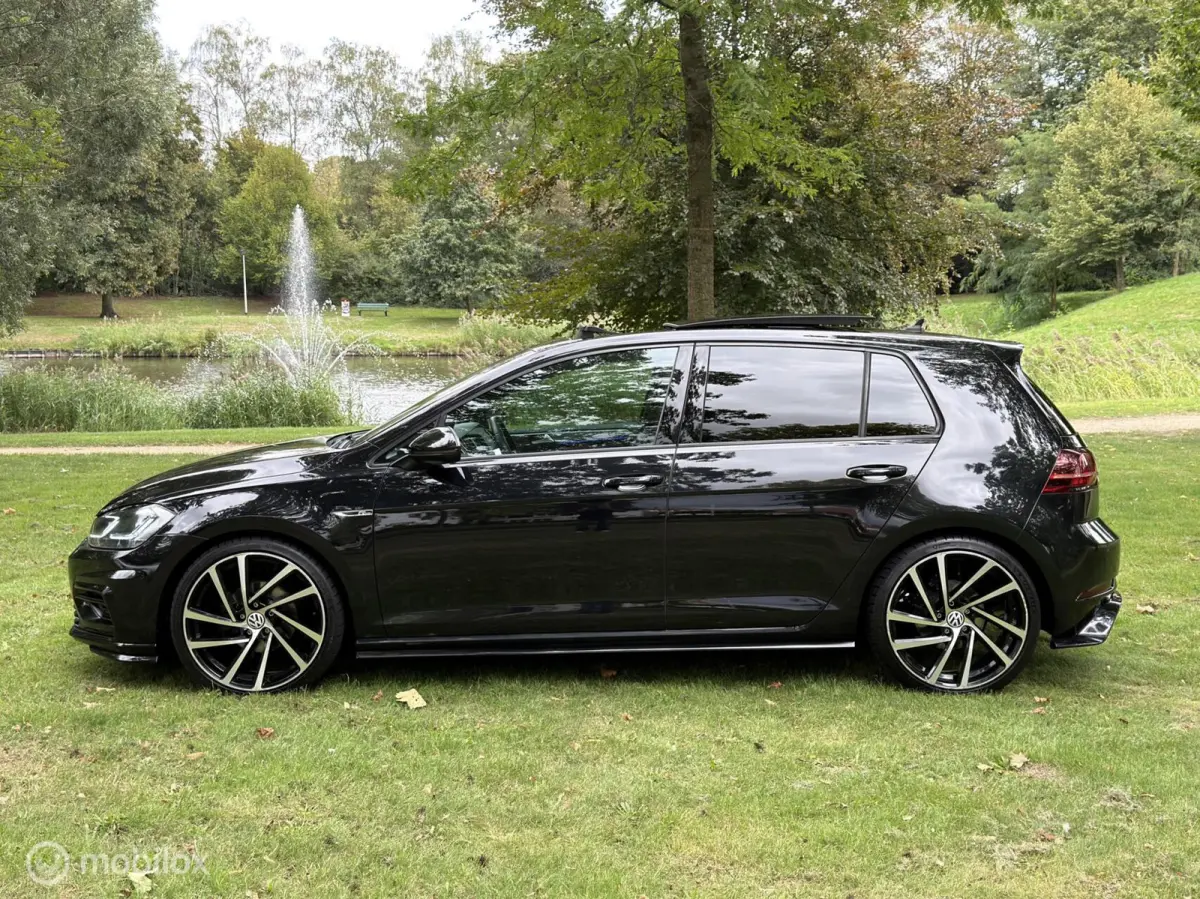 1.0 TSI R Line|Pano|Keyless|Sfeerverlichting