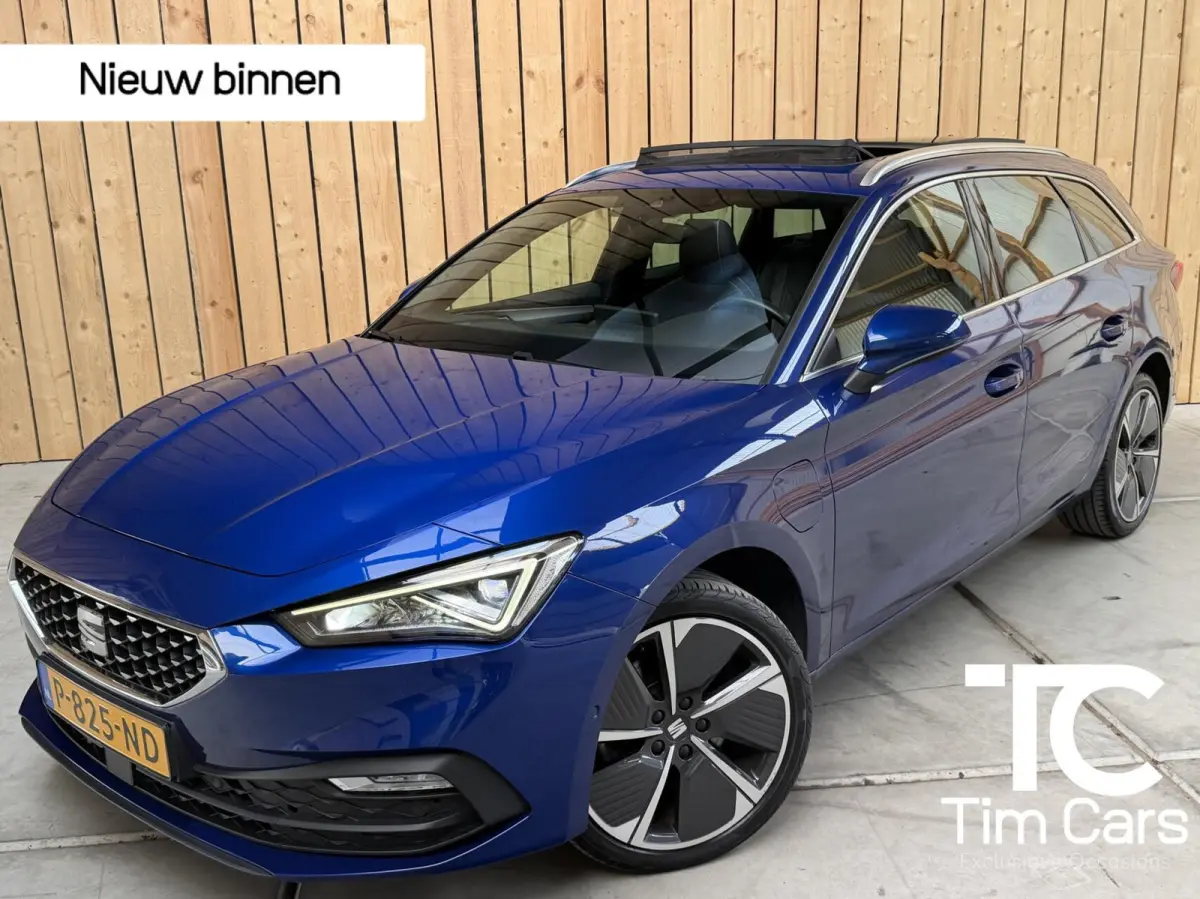1.4 TSI eHybrid PHEV Xcellence SoH 100% Apple CarPlay/Android Auto | Achteruitrijcamera | Adaptieve cruise control | LED verlichting | Stoel- en stuurverwarming | Panoramadak | Trekhaak