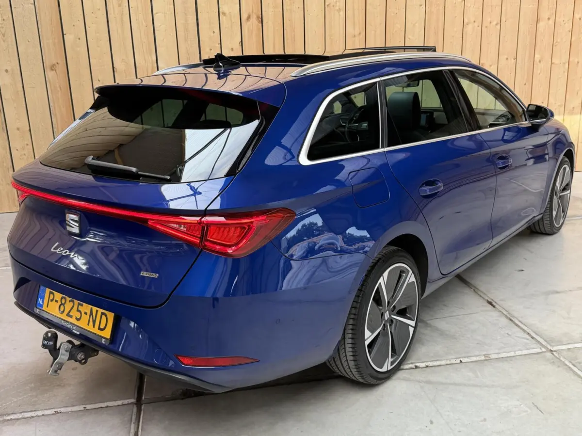 1.4 TSI eHybrid PHEV Xcellence SoH 100% Apple CarPlay/Android Auto | Achteruitrijcamera | Adaptieve cruise control | LED verlichting | Stoel- en stuurverwarming | Panoramadak | Trekhaak