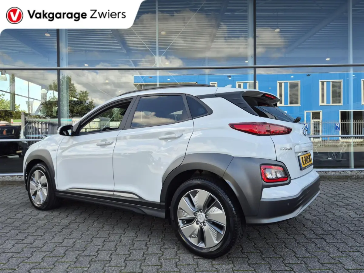 EV Premium 64 kWh|SOH 95% |Warmtepomp | Navi| Head Up|Stoel/Stuurwielverwaming