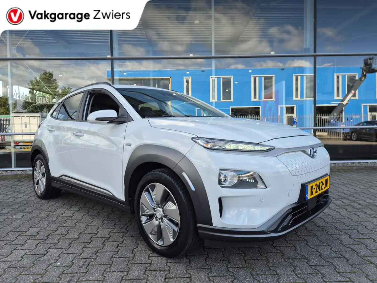 EV Premium 64 kWh|SOH 95% |Warmtepomp | Navi| Head Up|Stoel/Stuurwielverwaming