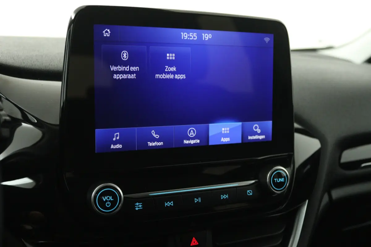 1.0 EcoBoost Titanium (NAVIGATIE, CRUISE CONTROL, PARKEERSENSOREN)