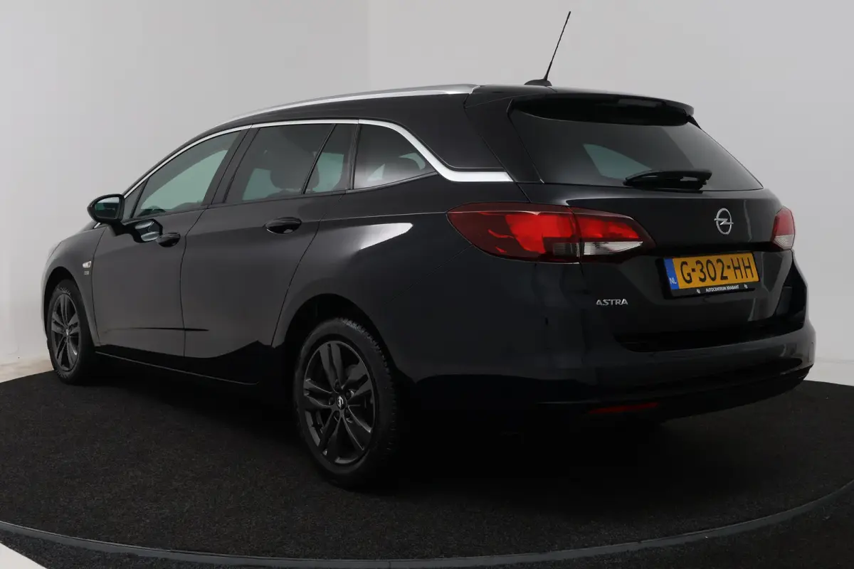 1.4 Turbo 120 Jaar Edition (NAVIGATIE, CRUISE CONTROL, PARKEERSENSOREN)