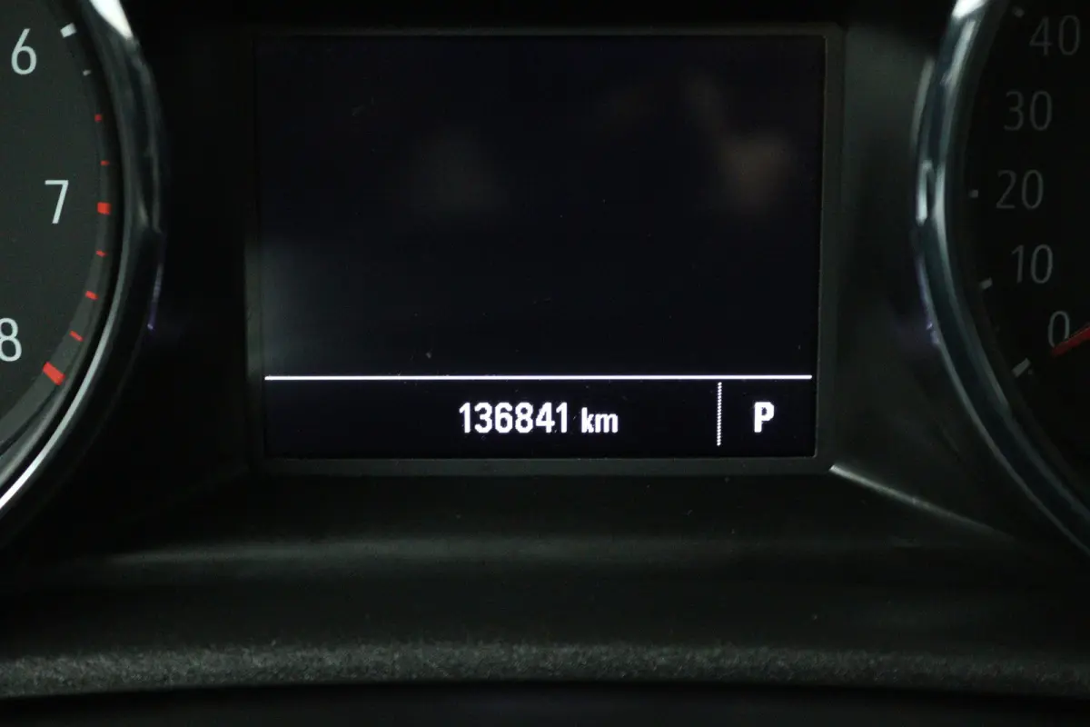1.4 Turbo 120 Jaar Edition (NAVIGATIE, CRUISE CONTROL, PARKEERSENSOREN)