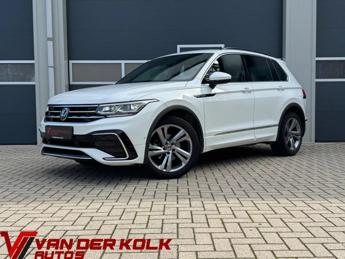 1.5 TSI R-Line | Digital Cockpit | Full LED | IQ Drive | CarPlay | Adaptive Cruise | Navigatie | DAB