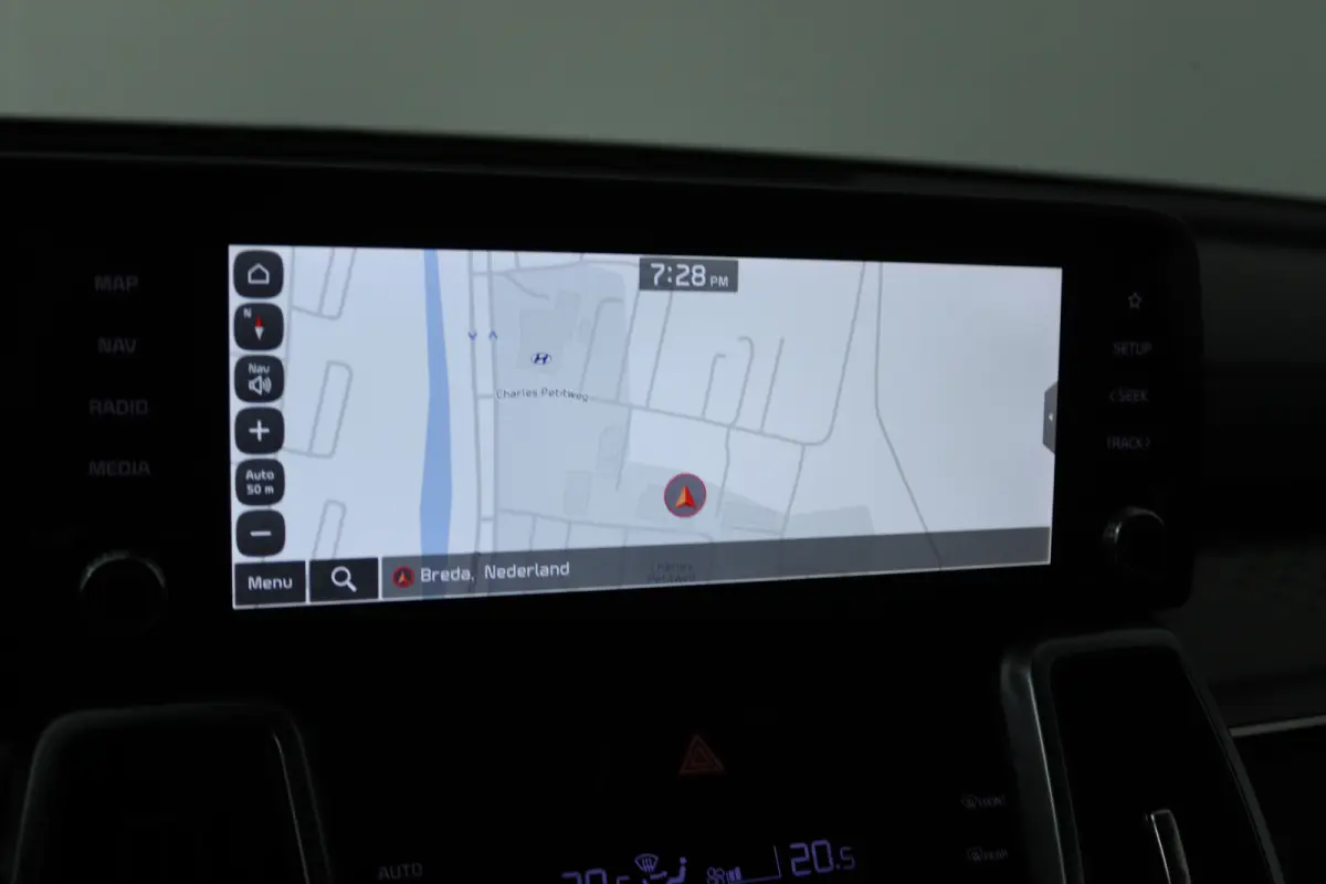 1.6 T-GDI Hybrid 2WD DynamicLine 7p (TREKHAAK, CAMERA, STOEL/STUUR VERWARMING, ELEKTR STOELEN)
