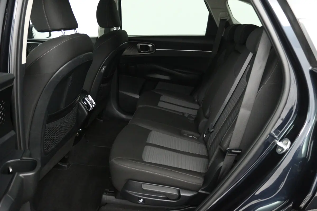1.6 T-GDI Hybrid 2WD DynamicLine 7p (TREKHAAK, CAMERA, STOEL/STUUR VERWARMING, ELEKTR STOELEN)