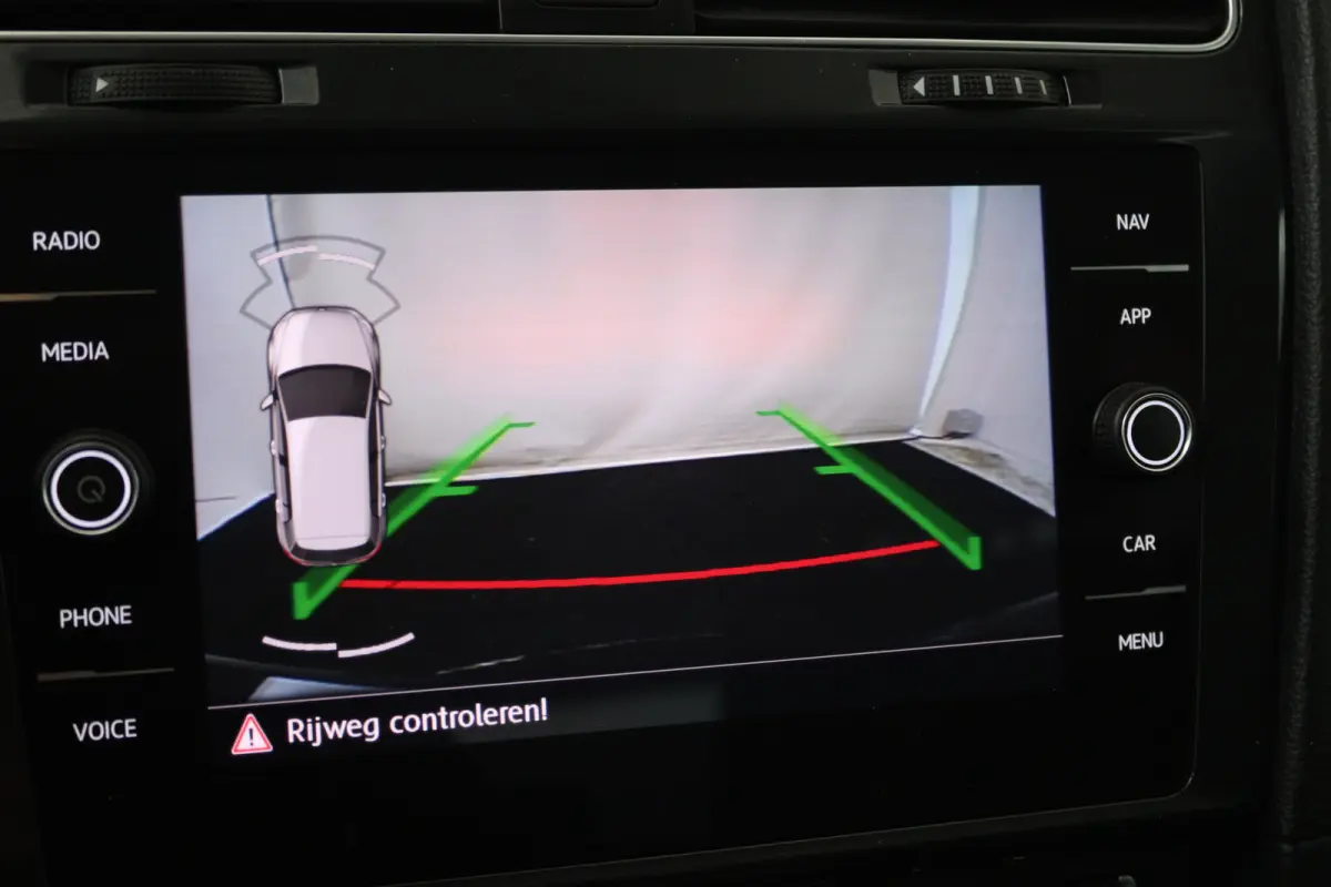 1.0 TSI Comfortline (STOELVERWARMING, CAMERA, CRUISE ADAPTIEF, PARKEERSENSOREN)