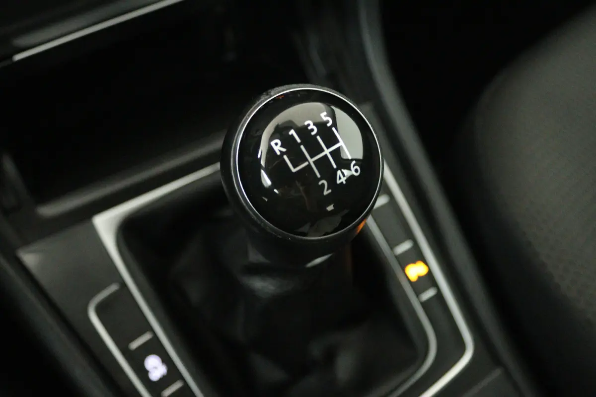 1.0 TSI Comfortline (STOELVERWARMING, CAMERA, CRUISE ADAPTIEF, PARKEERSENSOREN)