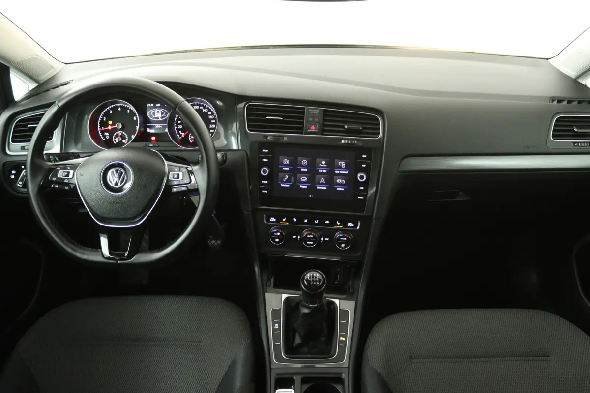 1.0 TSI Comfortline (STOELVERWARMING, CAMERA, CRUISE ADAPTIEF, PARKEERSENSOREN)