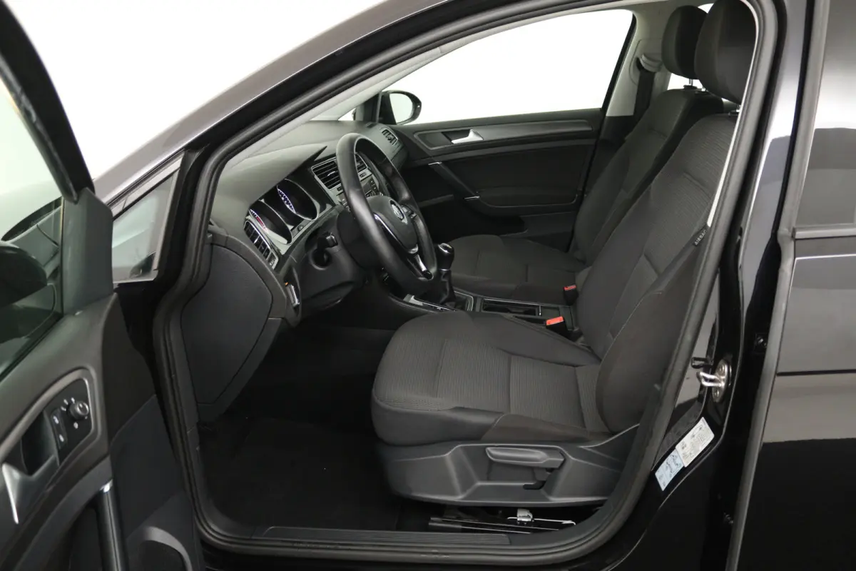 1.0 TSI Comfortline (STOELVERWARMING, CAMERA, CRUISE ADAPTIEF, PARKEERSENSOREN)