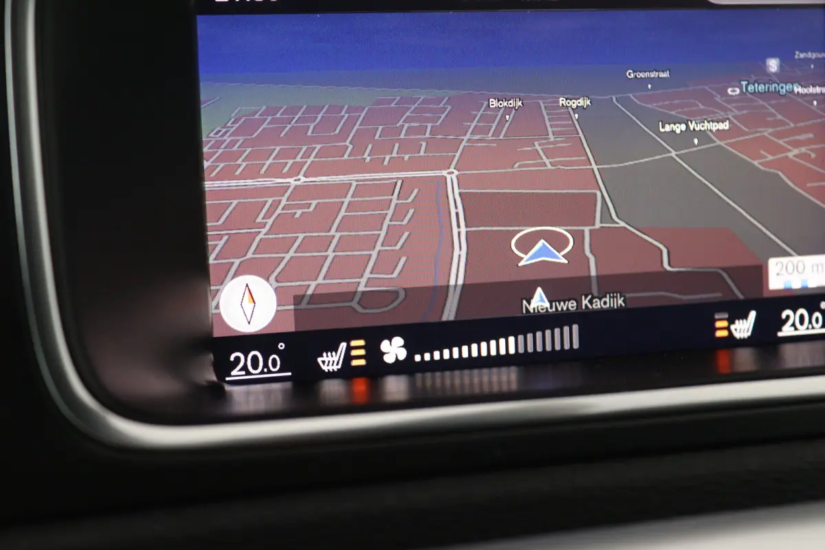 2.0 T4 Business Sport (STOELVERWARMING, CRUISE CONTROL, NAVIGATIE, PARKEERSENSOREN)