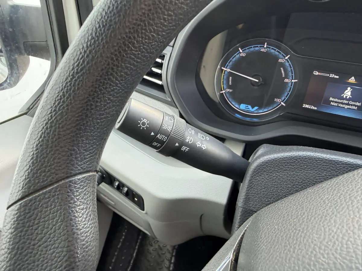 72kWh 280km WLTP Snelladen LED Carplay Cruise control Camera Airco Parkeersensoren v+a