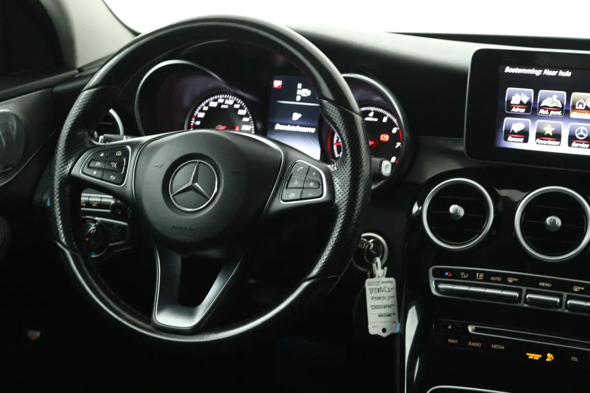 180 Edition 1 (BURMEISTER, STOELVERWARMING, NAVIGATIE, PARKEERSENSOREN)