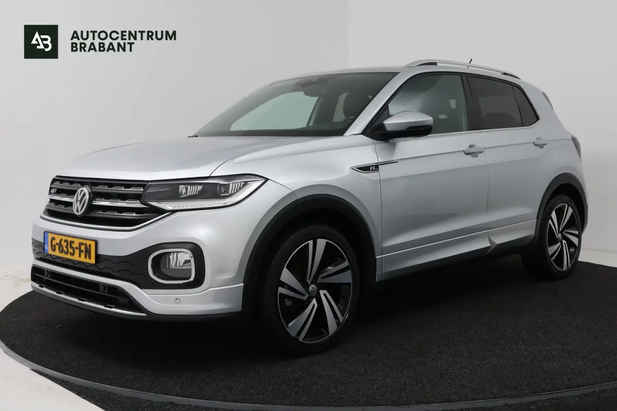 1.0 TSI Style (CAMERA, STOELVERWARMING, CRUISE ADAPTIEF, PARKEERSENSOREN)