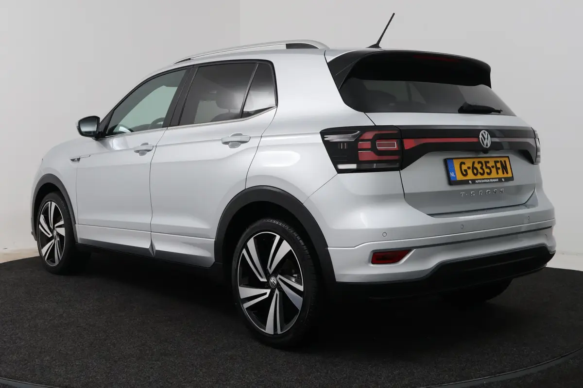 1.0 TSI Style (CAMERA, STOELVERWARMING, CRUISE ADAPTIEF, PARKEERSENSOREN)