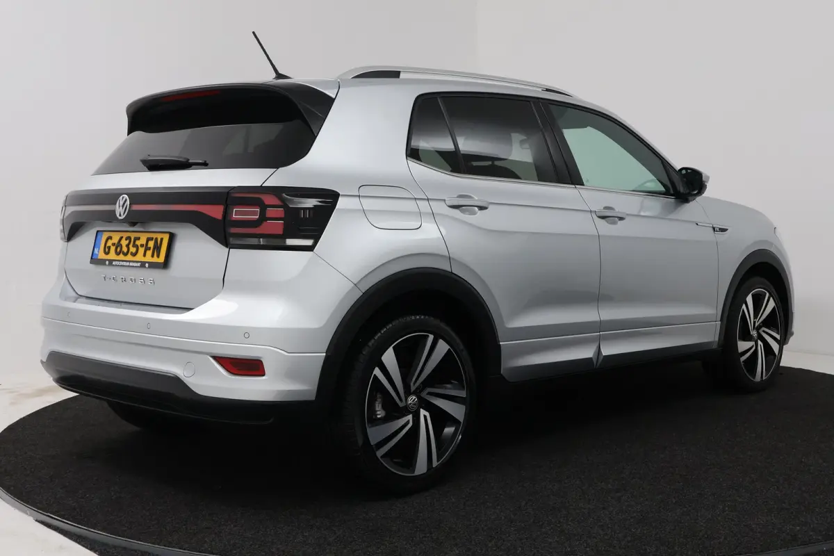 1.0 TSI Style (CAMERA, STOELVERWARMING, CRUISE ADAPTIEF, PARKEERSENSOREN)