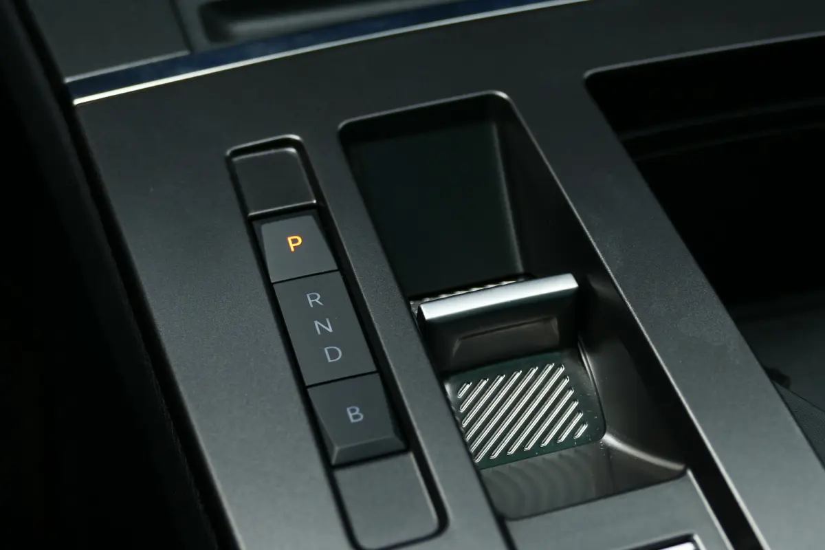 Ultimate - Plug-In Hybrid | 3,7 kW boordlader | Achteruitrijcamera 180° | Adaptive Cruise control