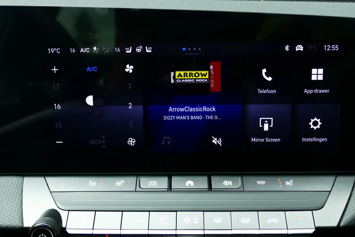 Ultimate - Plug-In Hybrid | 3,7 kW boordlader | Achteruitrijcamera 180° | Adaptive Cruise control
