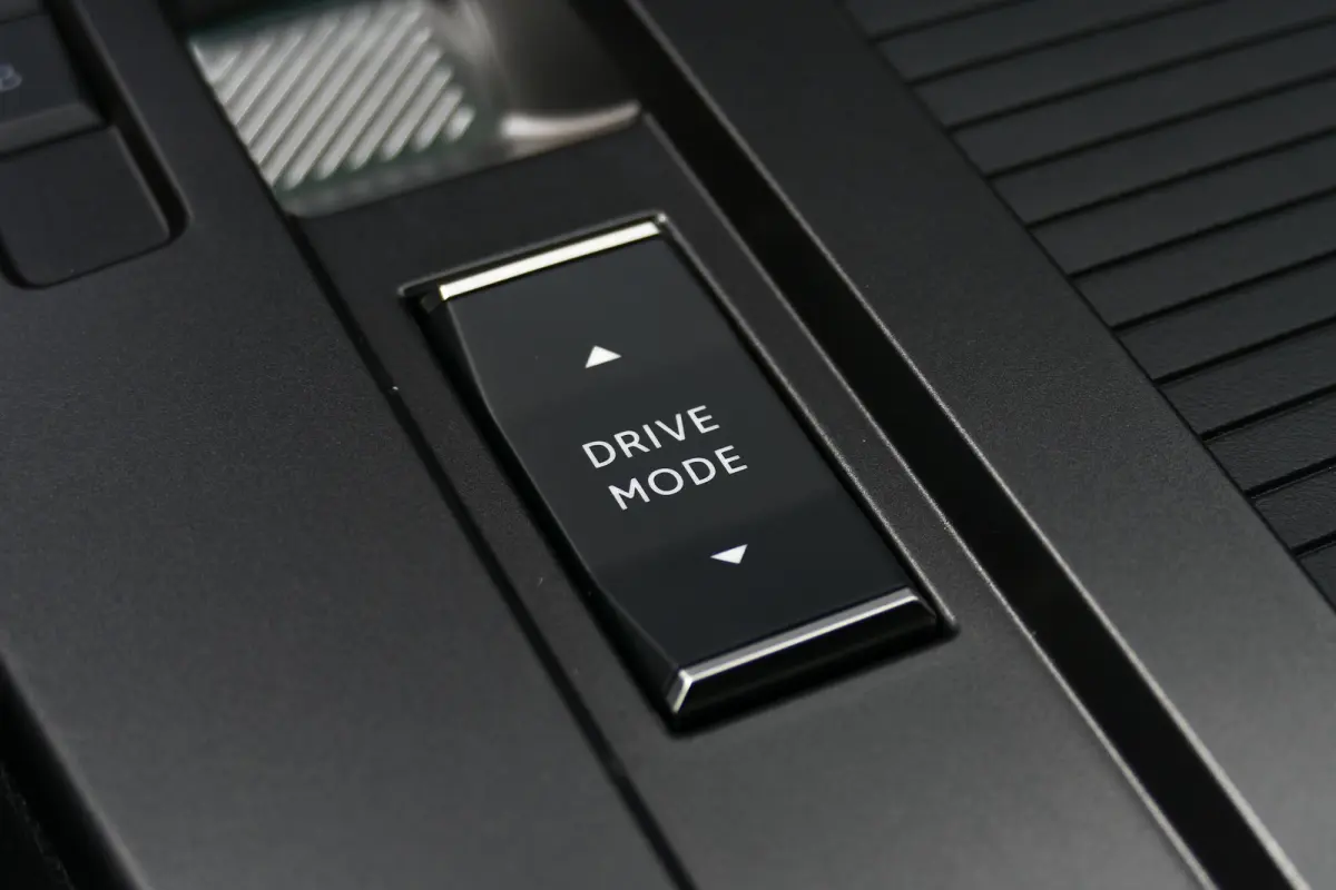 Ultimate - Plug-In Hybrid | 3,7 kW boordlader | Achteruitrijcamera 180° | Adaptive Cruise control