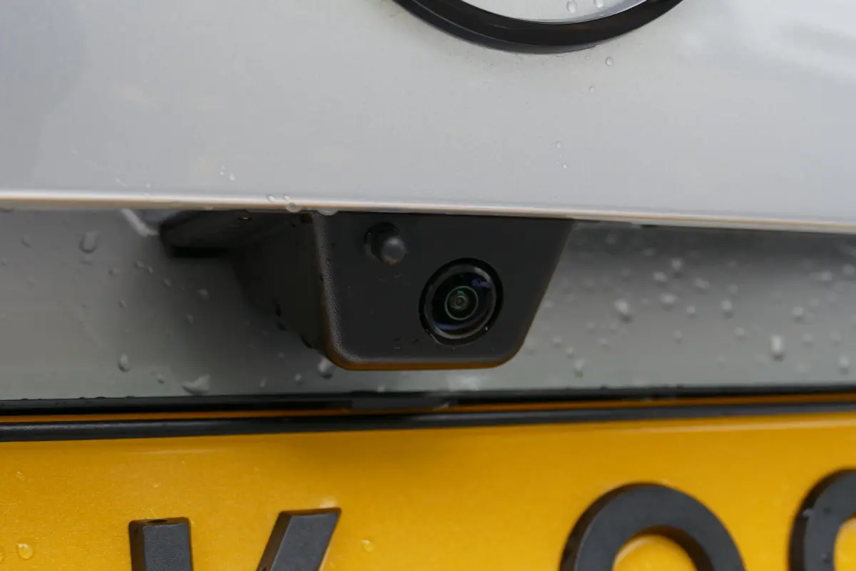 Ultimate - Plug-In Hybrid | 3,7 kW boordlader | Achteruitrijcamera 180° | Adaptive Cruise control