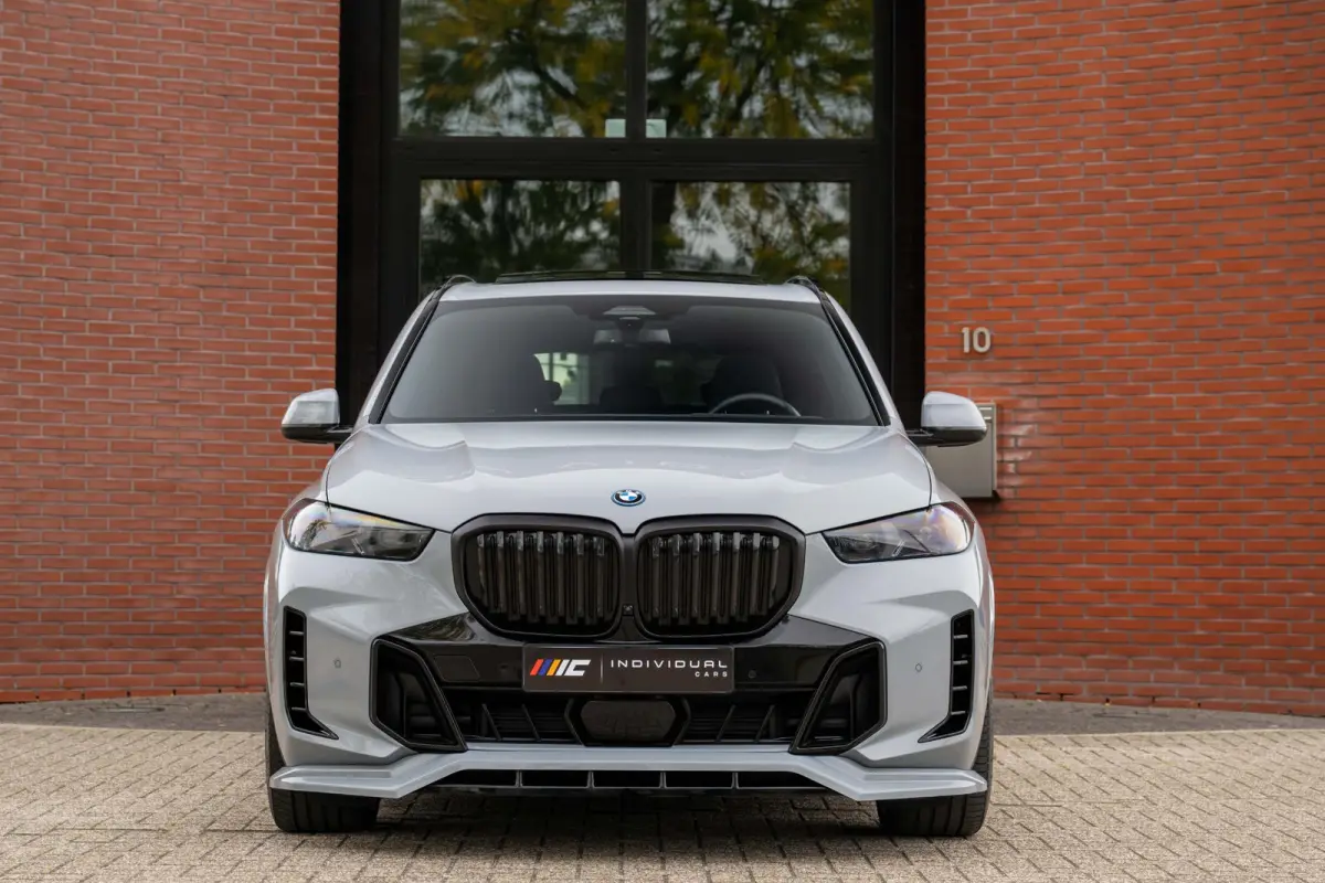 xDrive50e M-Sport Pro B&W Pano Trekhaak HuD 22''