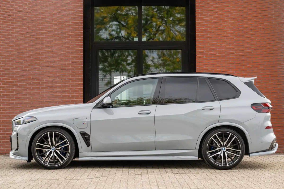 xDrive50e M-Sport Pro B&W Pano Trekhaak HuD 22''