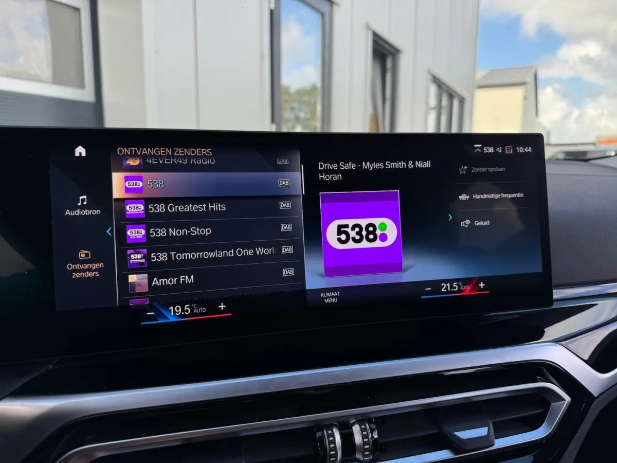 eDrive40 High Executive 84 kWh | half Leder | Camera | Full LED | CarPlay | DAB+ | Cruise | Climate | Navigatie