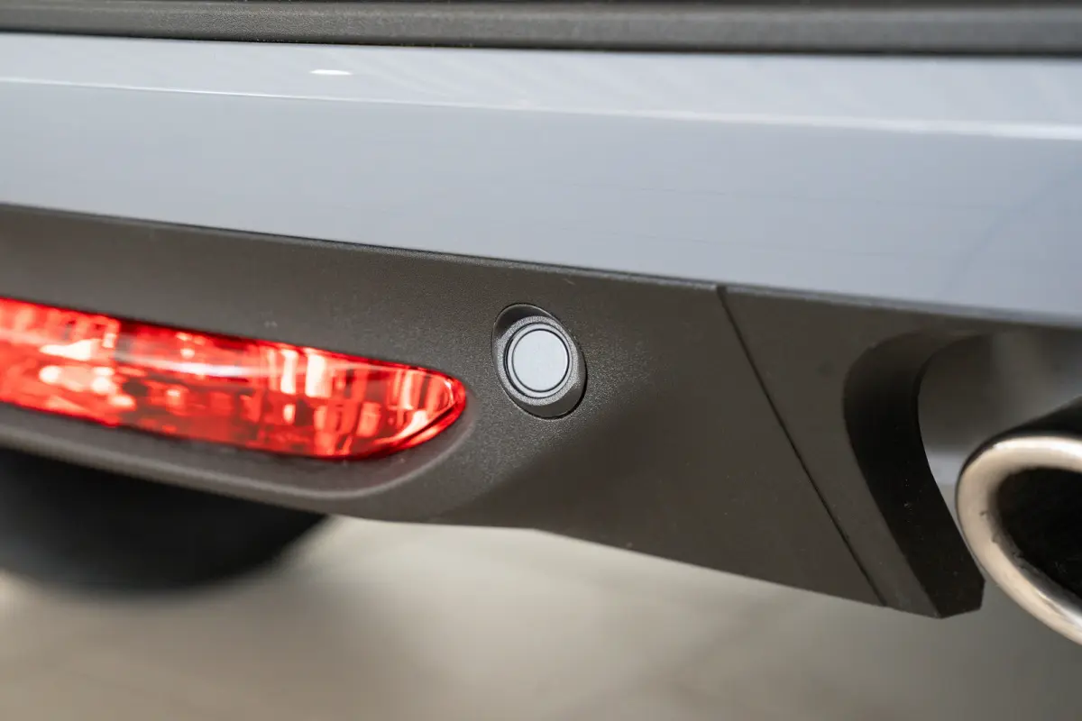 Edition | Electronic Climate Control | Elektrisch bedienbare en verwarmde buitenspiegels | LED koplampen met LED dagrijverlichting en LED achterlichten